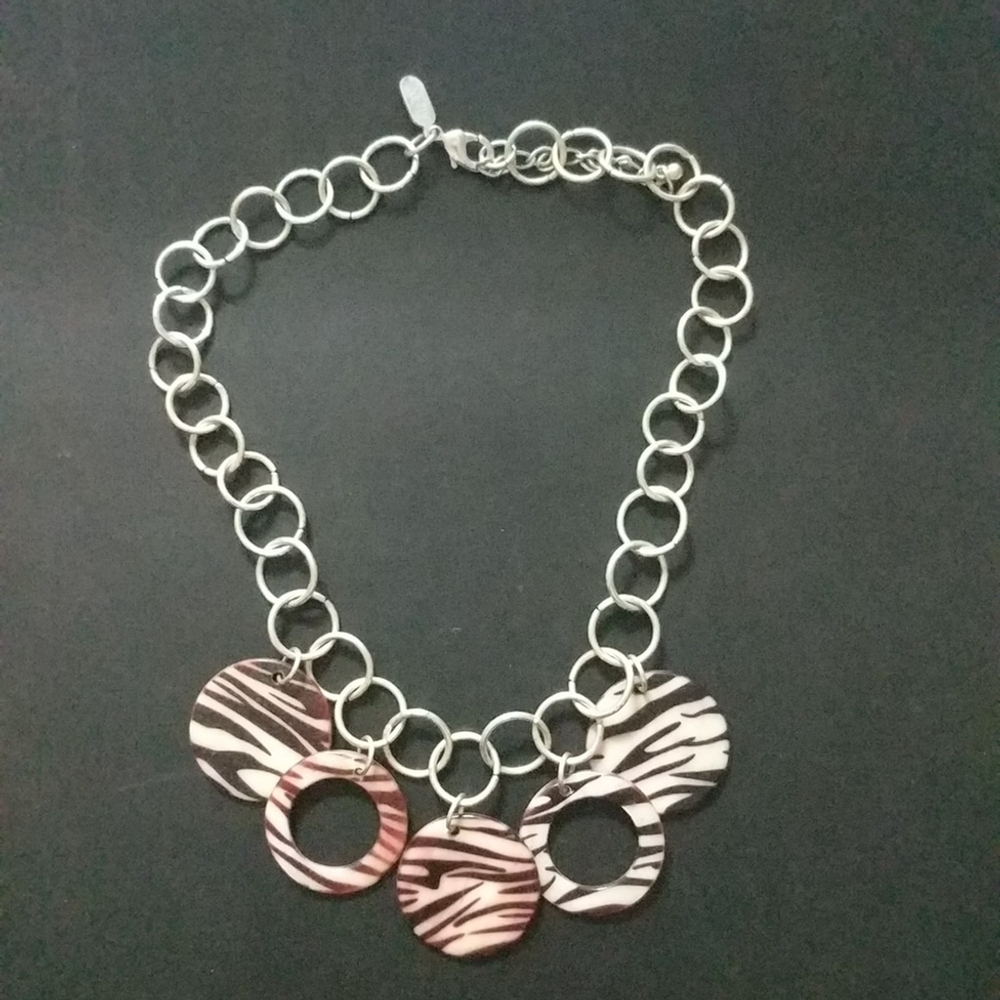 Alfani Silver Tone Open Link Chain Shell Zebra Stripe Discs Statement Necklace